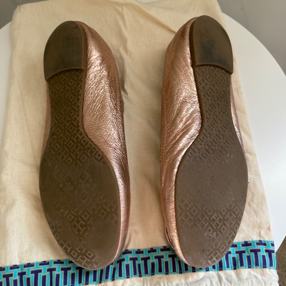 Tory Burch Rose Gold Revas - 8.5 - Picture 4 of 6